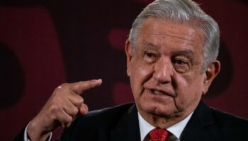 'Gran gran escritor mexicano': AMLO lamenta muerte de José Agustín