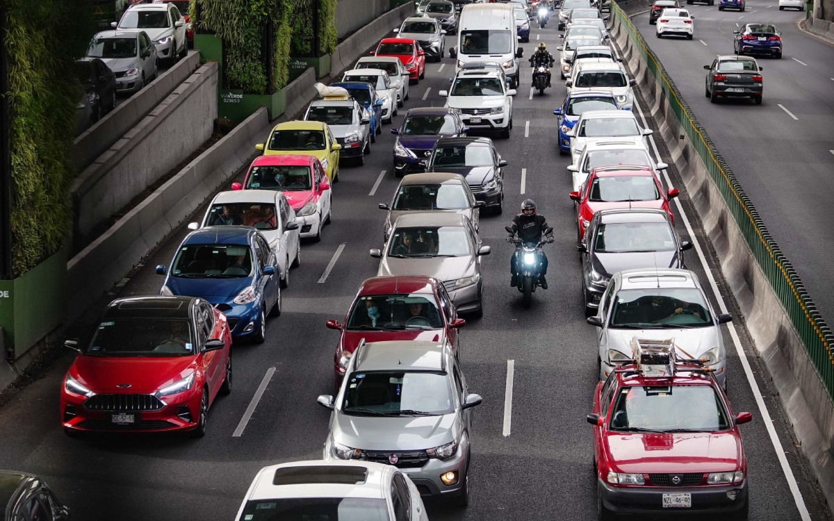 Suspenden contingencia ambiental; estos autos circulan el lunes en ZMVM