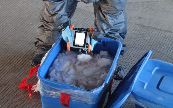 Fiscalía analiza sustancias encontradas en 12 contenedores abandonados en Cd. Juárez