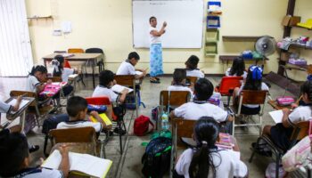 Por frío, Nuevo León permite a alumnos decidir si quieren ir a clases o no
