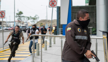 Peleas de criminales en cárceles de Ecuador hoy se reflejan en las calles: Miño | Entérate