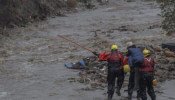 Hubo 53 incidentes de riesgo por lluvias torrenciales en Tijuana: periodista | Video
