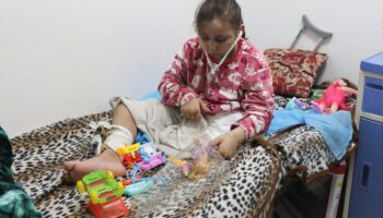 'Más de 10 niños mutilados al día en Gaza' por ataques de Israel, denuncia Save the Children