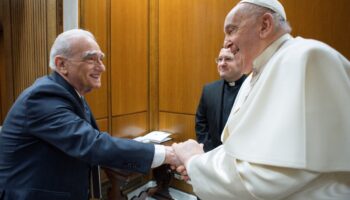 El papa Francisco se reúne con Martin Scorsese, que prepara película sobre Jesús