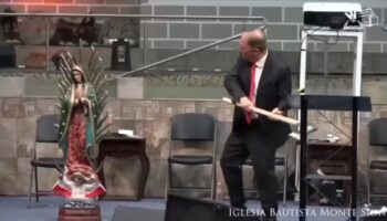 En Tamaulipas: pastor bautista destruye imagen de la Virgen de Guadalupe | Video