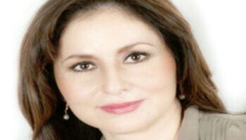 Rosalinda López Hernández se lanza como precandidata por Morena al Senado