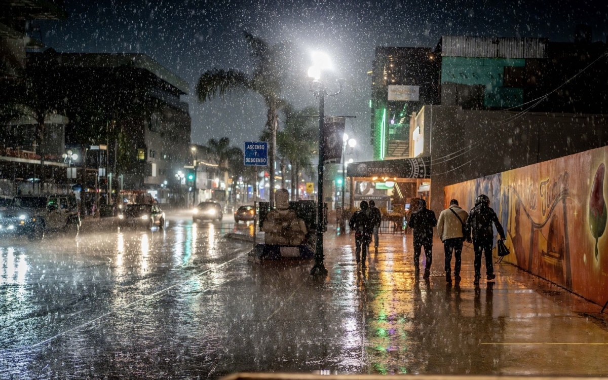 ¡Saca el paraguas! Llegará nuevo frente frío durante el fin de semana