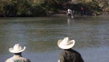 EU acusa a Texas de impedir acceso a Patrulla Fronteriza para rescatar a migrantes