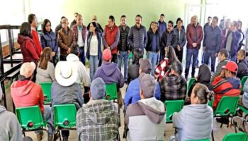 Reanudan clases en Texcaltitlán a un mes del ataque contra pobladores