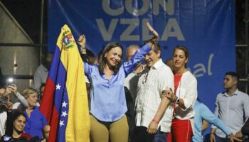 Venezuela: Gobierno dice que inhabilitación de Machado es 'cosa juzgada'; oposición pide revertir decisión