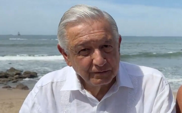 AMLO: 'No se puede calumniar al presidente de México' | Video AMLO: 'No se puede calumniar al presidente de México' | Video