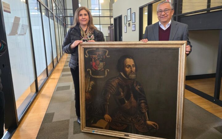 Descendiente de Hernán Cortés dona a México un retrato del conquistador español