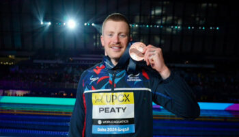 Mundial de Natación 2024: Adam Peaty vuelve al podio con un bronce | Video