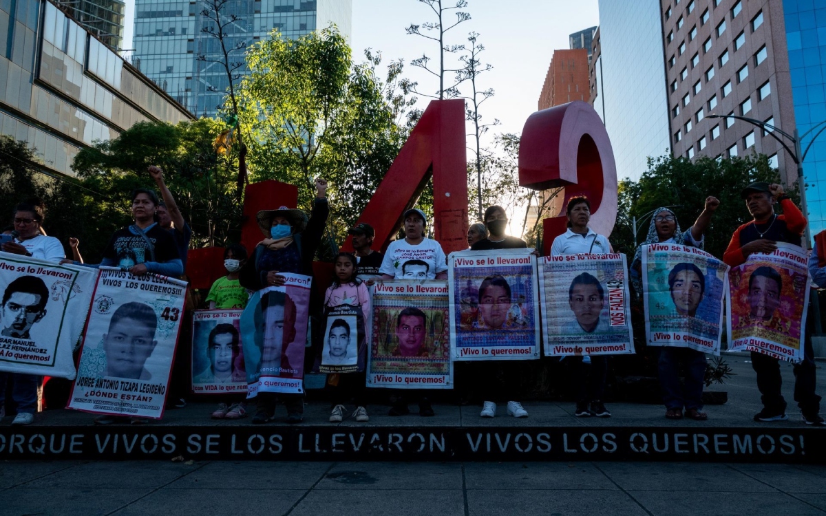 'El reporte presidencial es un intento de exonerar al Ejército en el caso Ayotzinapa': Santiago Aguirre 'El reporte presidencial es un intento de exonerar al Ejército en el caso Ayotzinapa': Santiago Aguirre