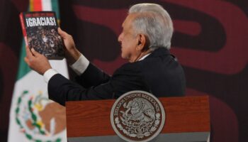 AMLO acusa en su libro a EU de intentar subordinar al Ejército mexicano