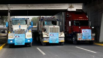 Transportistas cancelan paro nacional en carreteras tras diálogo con gobierno