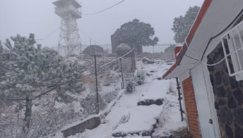 Videos | Nieve cubre de blanco partes de CDMX y Valle de Toluca