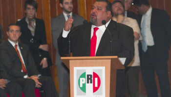 Cuauhtémoc Gutiérrez seguirá en prisión, juez le niega libertad condicional, afirma abogado