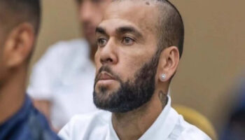 Fijan fianza de un millón de euros para que Dani Alves salga de prisión