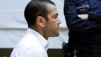 Inicia el juicio contra el futbolista brasileño Dani Alves en Barcelona