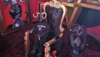 Hallan nuevo altar satánico en Tepito; visten a diablo con Dolce & Gabbana