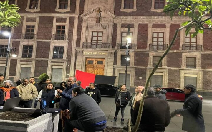 Se van a huelga trabajadores del Nacional Monte de Piedad