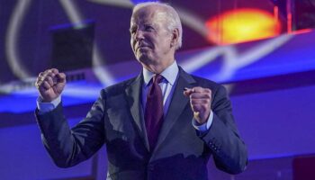 Biden gana las primarias demócratas de Nevada y Haley se estrella en las republicanas