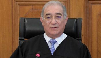 Ministro defiende poder de las suspensiones en el juicio de amparo