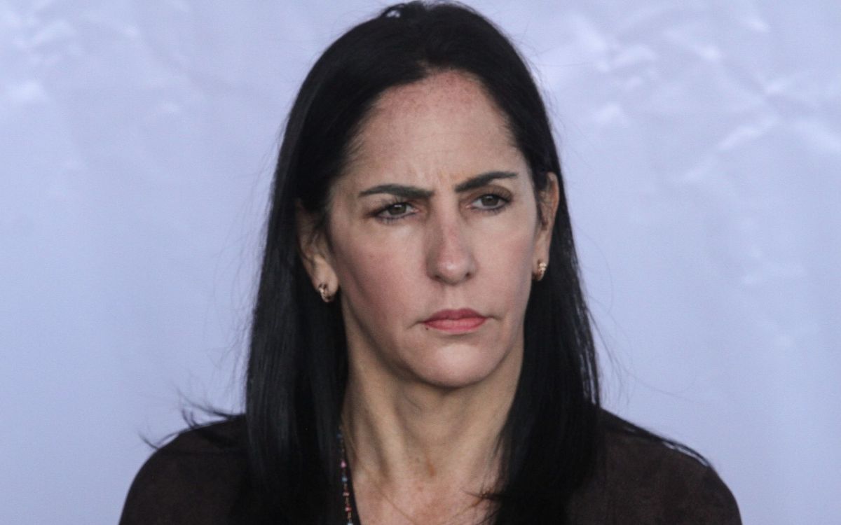 Lía Limón pide pruebas a Morena tras reportaje sobre millonarias propiedades; partido guinda exige investigar Lía Limón pide pruebas a Morena tras reportaje sobre millonarias propiedades; partido guinda exige investigar