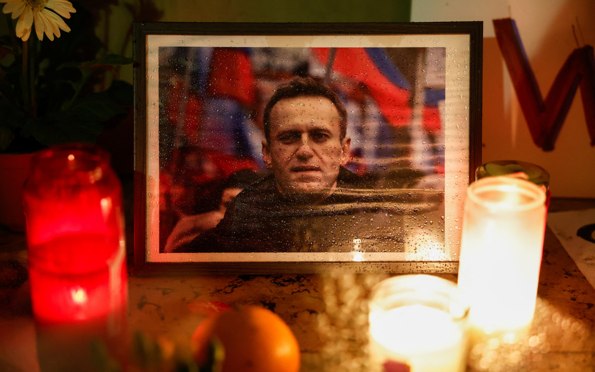 Navalny’s mother demands that Putin hand over her son’s body to her: “Let me finally see my son” |  video