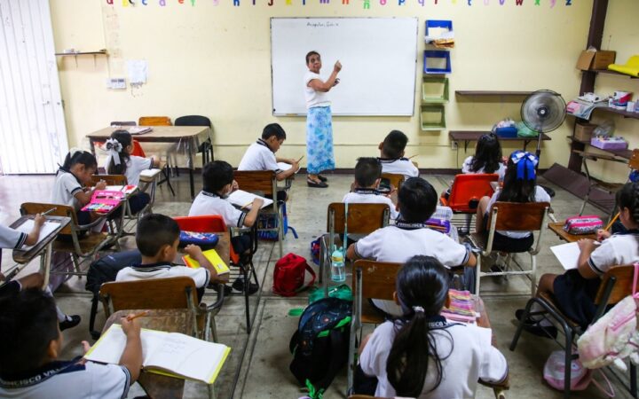 1.400 millones de niños y niñas en el mundo carecen de protección social básica 1.400 millones de niños y niñas en el mundo carecen de protección social básica