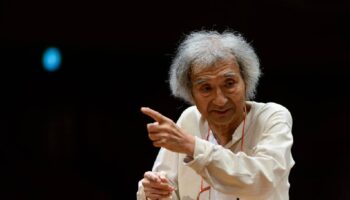 Muere a los 88 años el director de orquesta japonés Seiji Ozawa