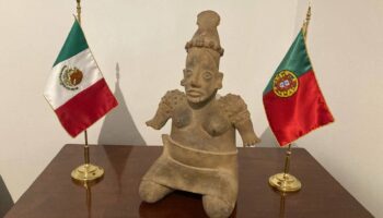 El Gobierno de México recupera una pieza arqueológica que sería subastada en Portugal