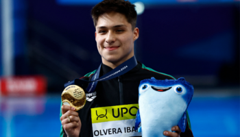 Mundial de Natación 2024: ¡Oro para México! Olvera es campeón mundial de trampolín de un metro