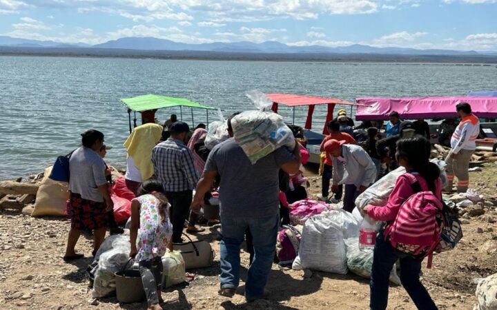 Algunos desplazados de Chiapas retornan en medio de la inseguridad | Videos