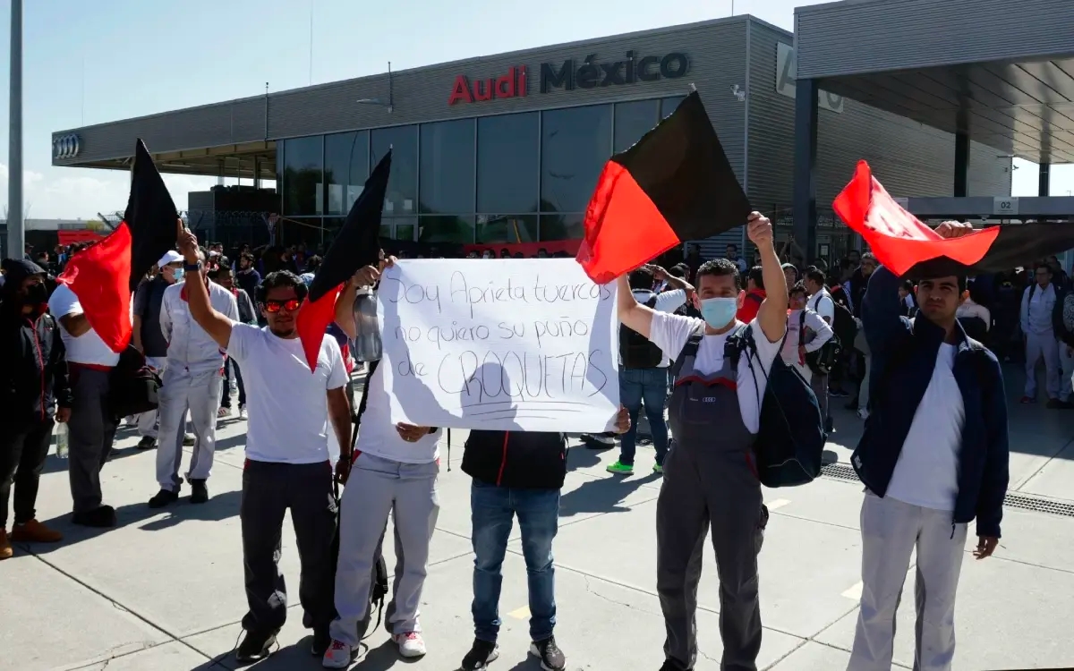 Audi workers reject 7% increase and continue strike