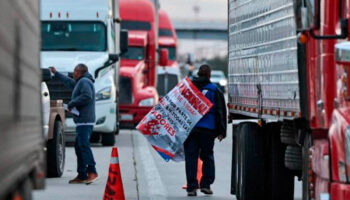 Diariamente roban entre 46 a 50 unidades en todo el país: líder de transportistas