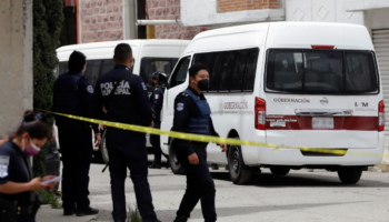 Rescatan a 270 migrantes que se encontraban hacinados en una vivienda de Puebla