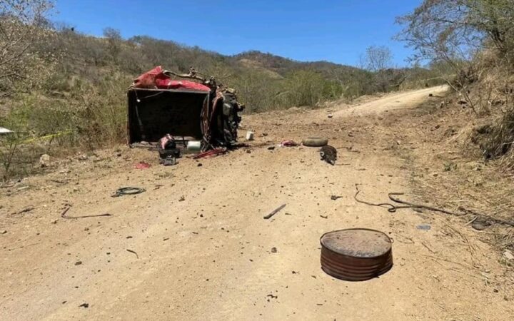 Explosión de mina antipersona mata a tres campesinos en Michoacán