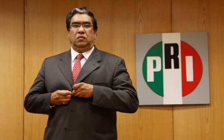 Mauricio López, ex presidente del PRI-DF, obtiene nuevo cargo en la UNAM Mauricio López, ex presidente del PRI-DF, obtiene nuevo cargo en la UNAM