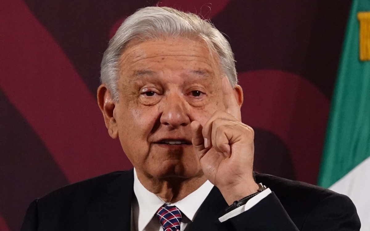 AMLO advierte a abogado de padres de Ayotzinapa que no ‘caiga en actos de provocación’