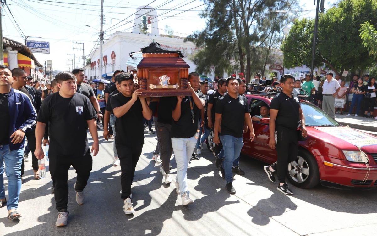 Insiste gobierno de Guerrero que hay dos policías retenidos “de manera voluntaria”