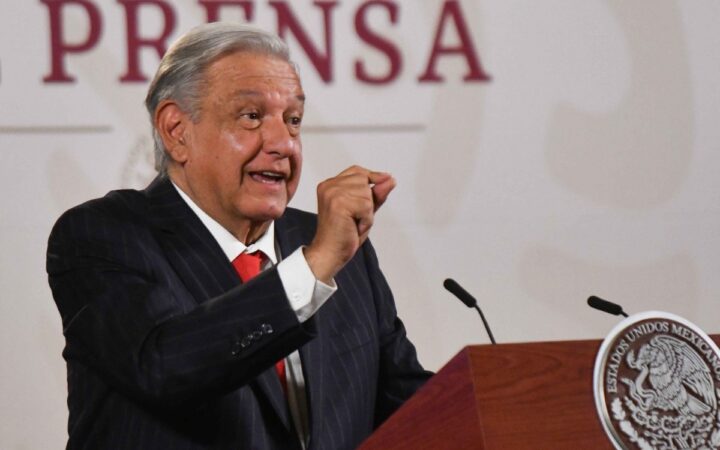 Total Play aún deberá pagar 1,700 mdp: AMLO sobre decisión de SCJN Total Play aún deberá pagar 1,700 mdp: AMLO sobre decisión de SCJN