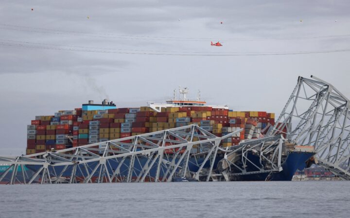 Barco de Baltimore emitió alerta de fallo antes de chocar Barco de Baltimore emitió alerta de fallo antes de chocar