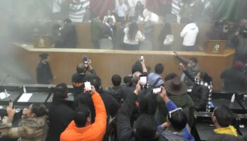 Vinculan a proceso a 14 personas por irrumpir en el Congreso de NL en 2023