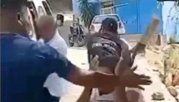 Criminales someten a transportistas de Acapulco | Video