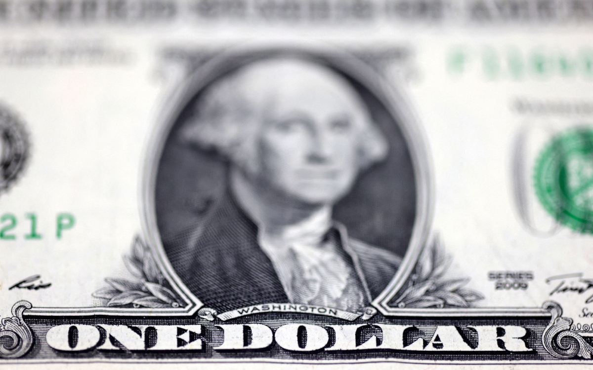 Dólar se encamina a mayor caída semanal desde mediados de diciembre