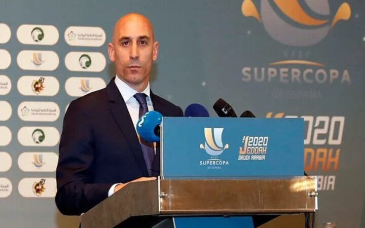 "Adelantaré mi vuelta (a España) cuando me lo pidan":  Luis Rubiales