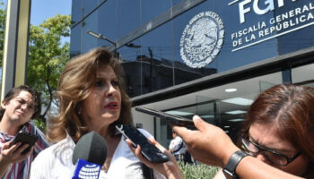 Diputada denuncia a Arturo Zaldívar ante la FGR