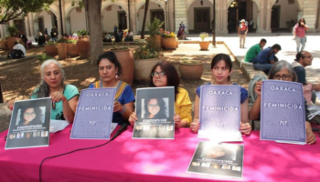 Oaxaqueñas rechazan candidatura de Murat; 'Nunca le importó Oaxaca y fue cómplice de feminicidas'